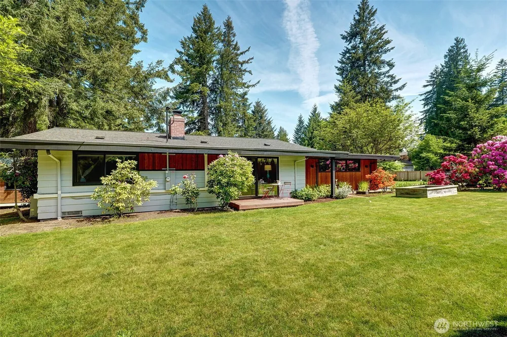 17050 NE 95th St, Redmond, WA 98052