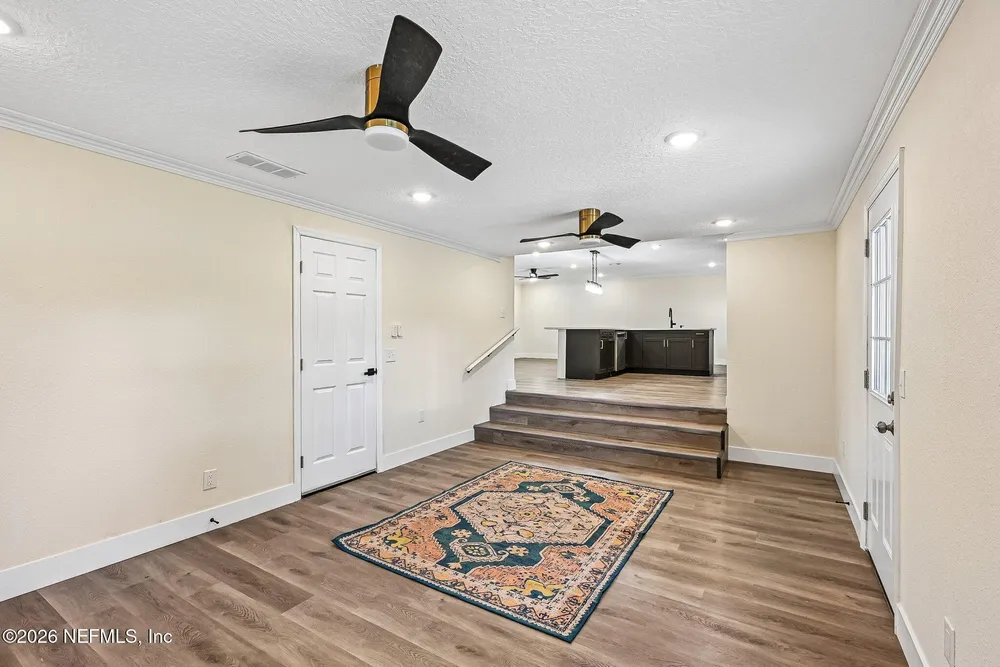 8529 Burkhall St, Jacksonville, FL 32211