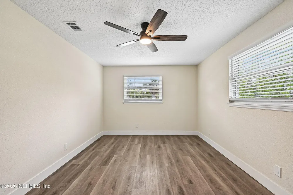 8529 Burkhall St, Jacksonville, FL 32211