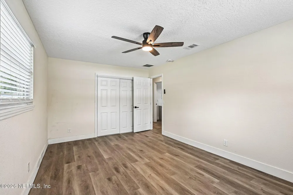 8529 Burkhall St, Jacksonville, FL 32211