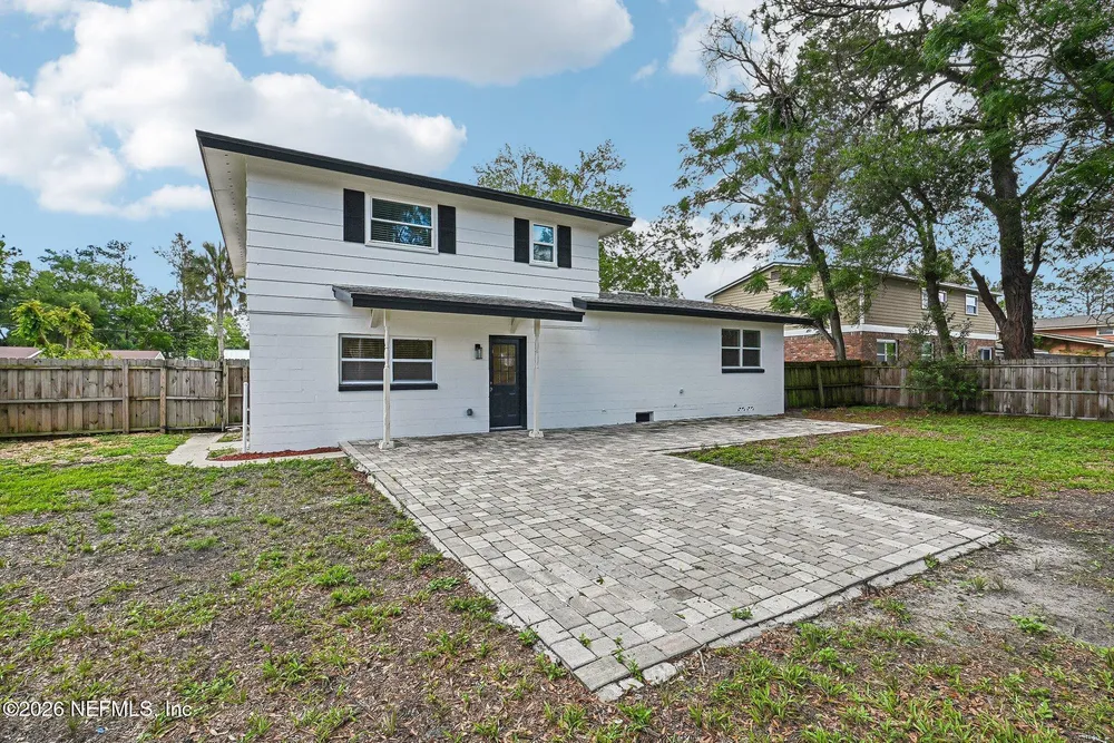 8529 Burkhall St, Jacksonville, FL 32211