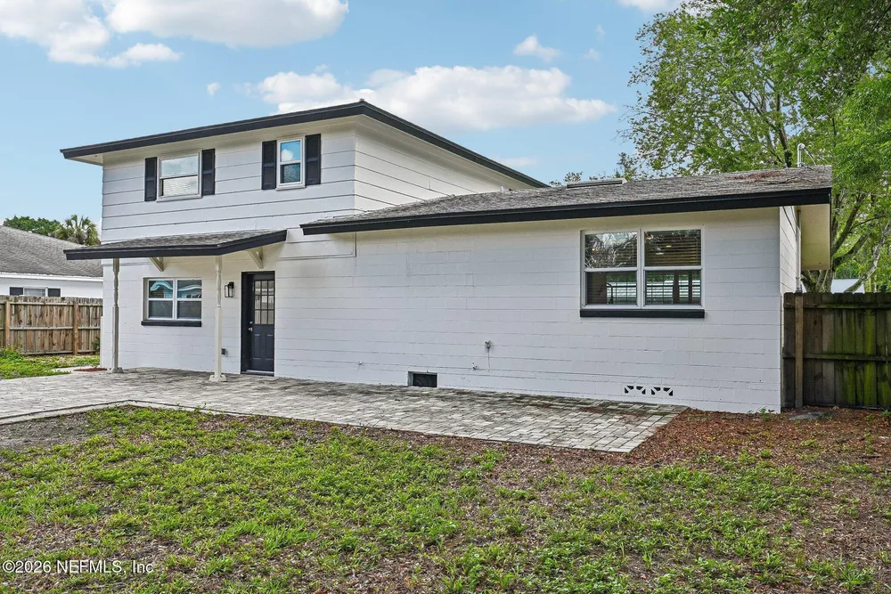 8529 Burkhall St, Jacksonville, FL 32211