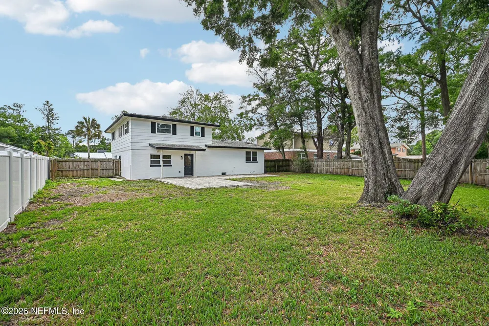 8529 Burkhall St, Jacksonville, FL 32211