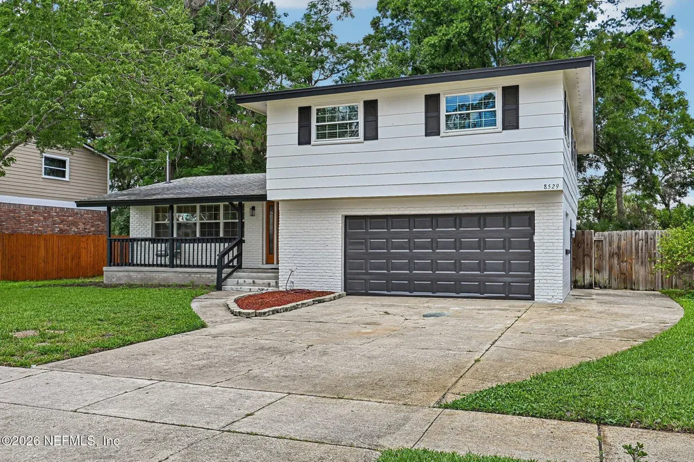 8529 Burkhall St, Jacksonville, FL 32211