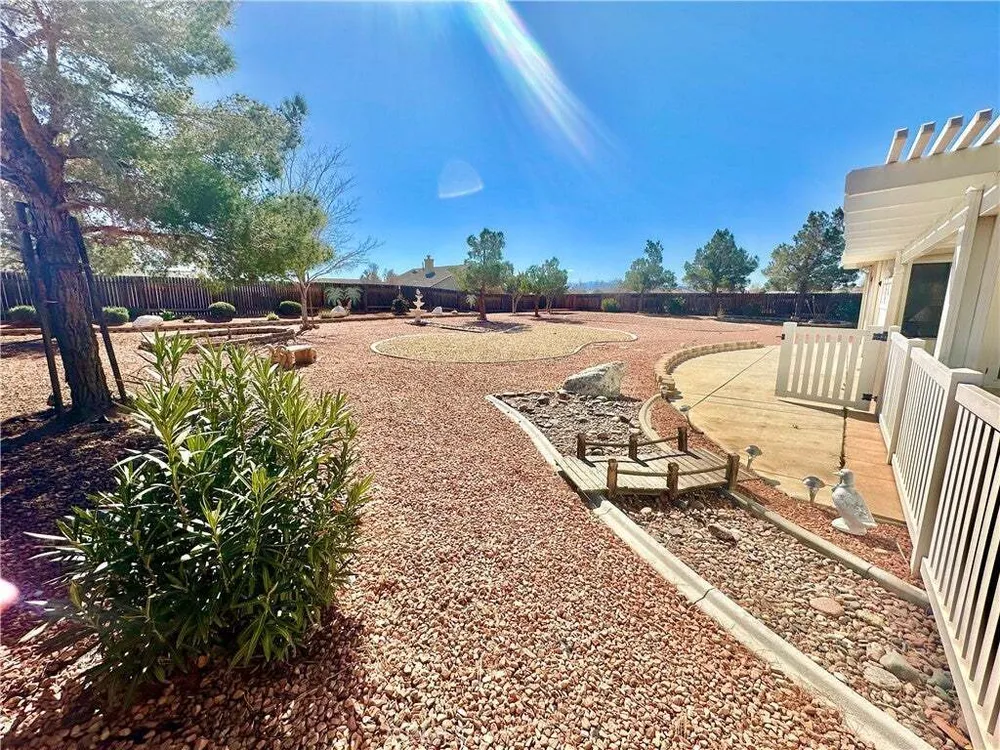 21245 Cask Ct, Apple Valley, CA 92308