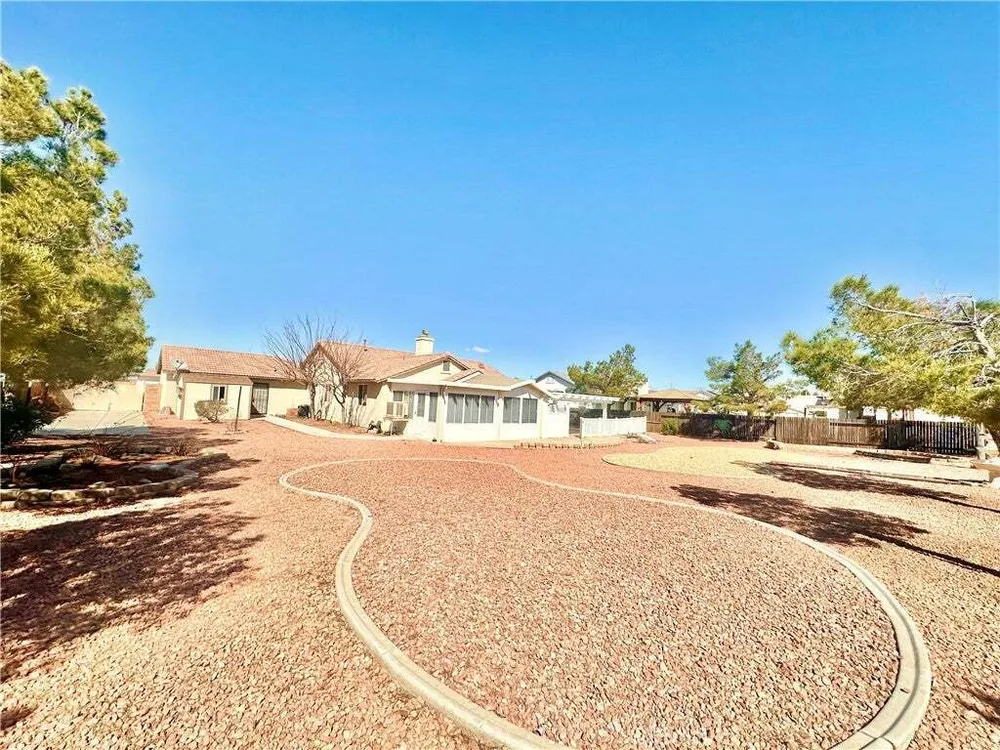 21245 Cask Ct, Apple Valley, CA 92308
