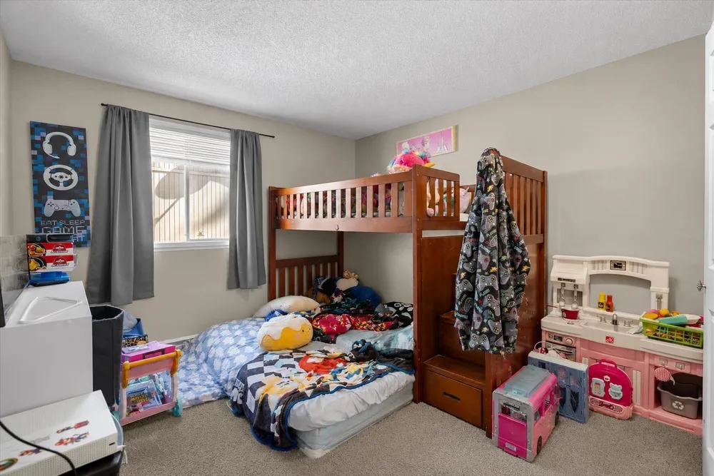 8737 N Colton St, Spokane, WA 99218