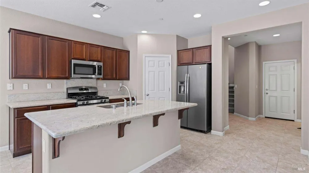 2508 Chuck Hammond Dr, Fairfield, CA 94533