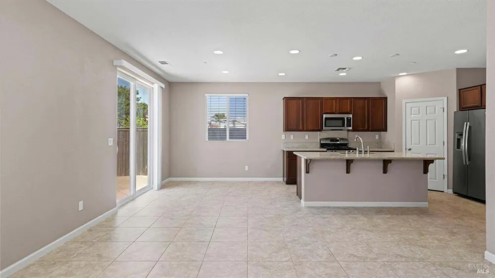 2508 Chuck Hammond Dr, Fairfield, CA 94533