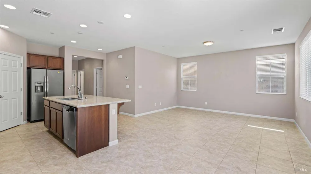 2508 Chuck Hammond Dr, Fairfield, CA 94533
