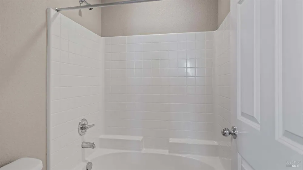 2508 Chuck Hammond Dr, Fairfield, CA 94533