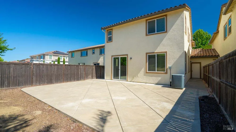 2508 Chuck Hammond Dr, Fairfield, CA 94533