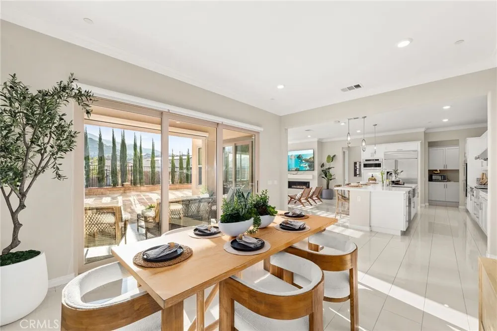 2413 Sierra Bella Dr, Corona, CA 92882