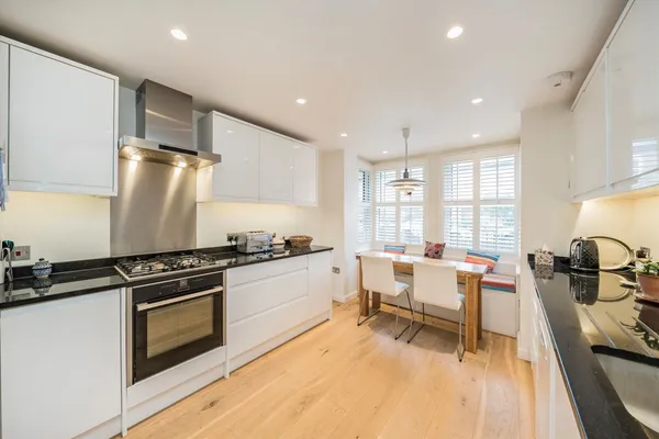 Elleray Road, Teddington, TW11 photo 3