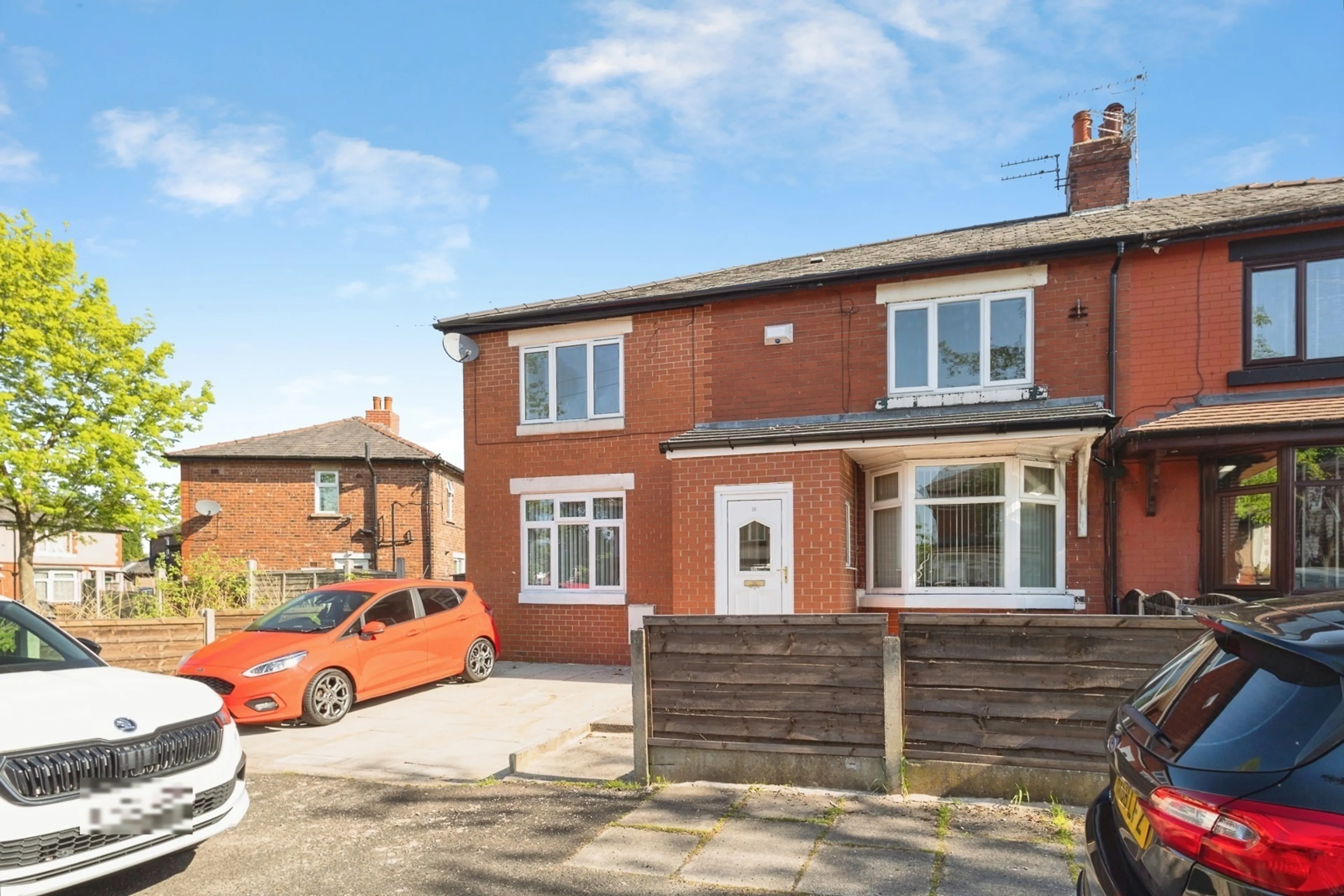 Property photo 0