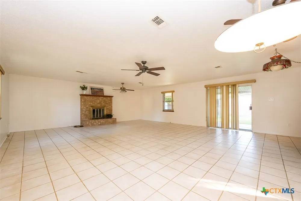 1214 Chippendale Dr, Killeen, TX 76549