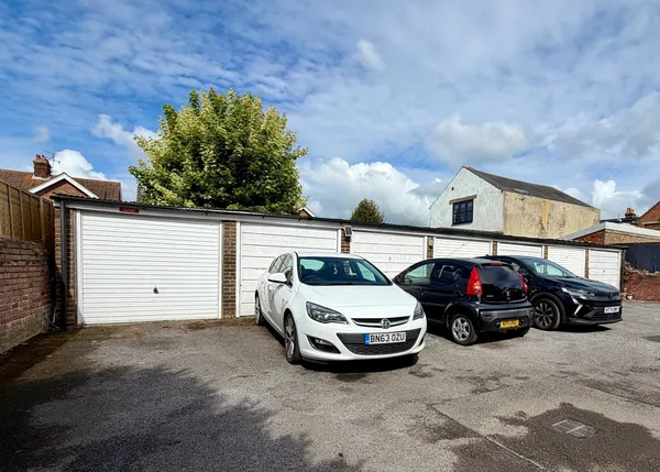 Rectory Road, Worthing, BN14