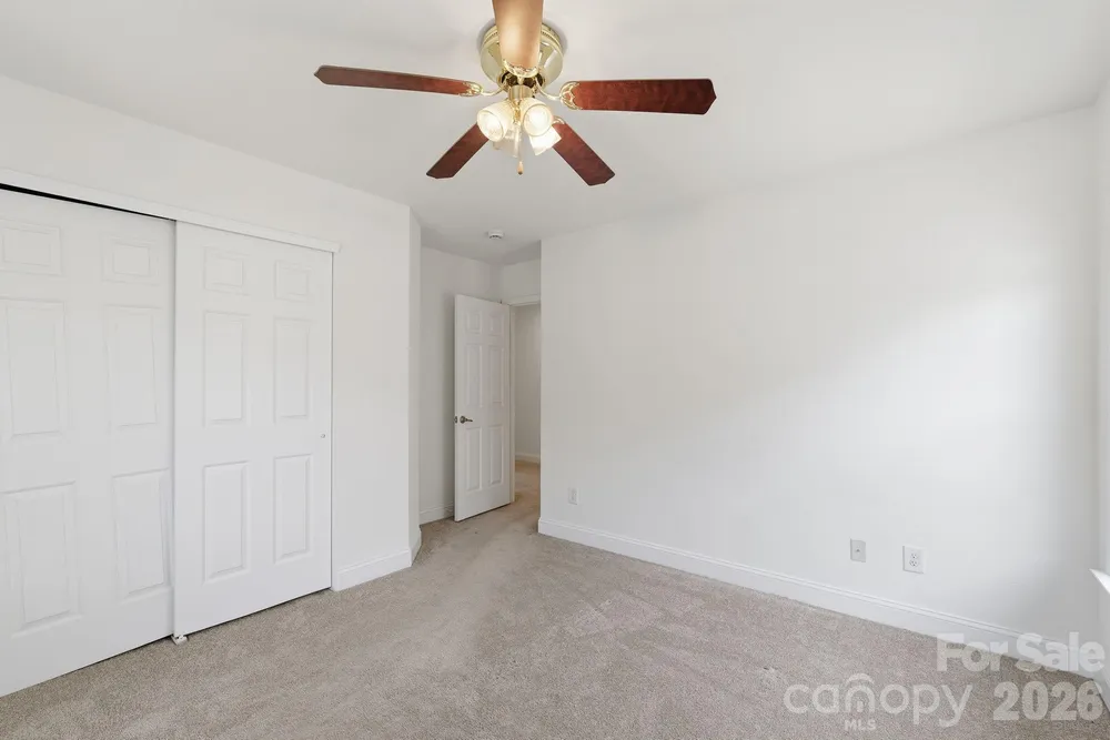 15614 Normans Landing Dr, Charlotte, NC 28273