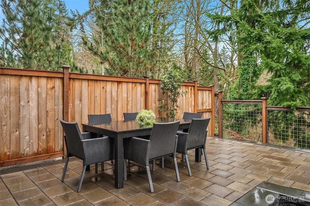 7967 112th Ln SE, Newcastle, WA 98056
