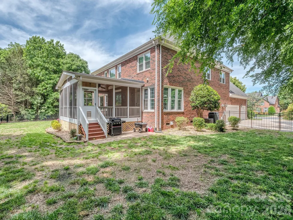 9205 Belmont Ln, Waxhaw, NC 28173