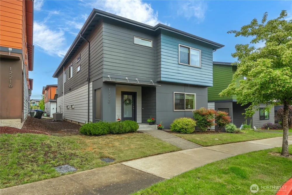 12220 SE 251st Pl, Kent, WA 98030