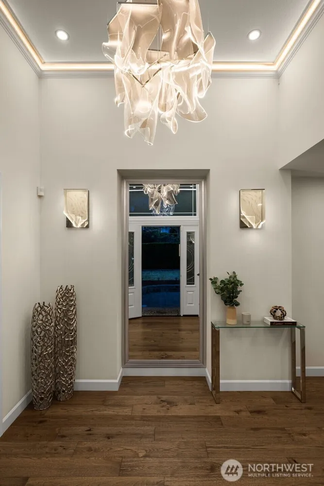 14102 SE 42nd St, Bellevue, WA 98006