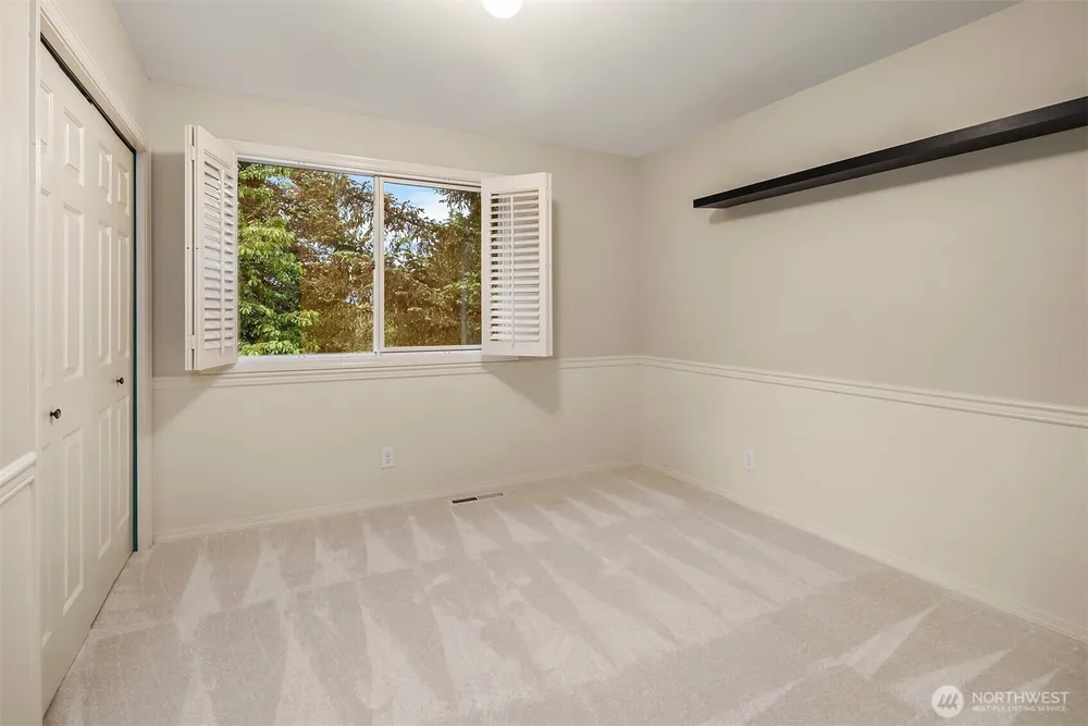 1308 233rd Ave SE, Sammamish, WA 98075