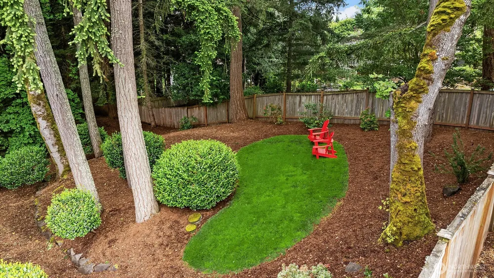 1308 233rd Ave SE, Sammamish, WA 98075