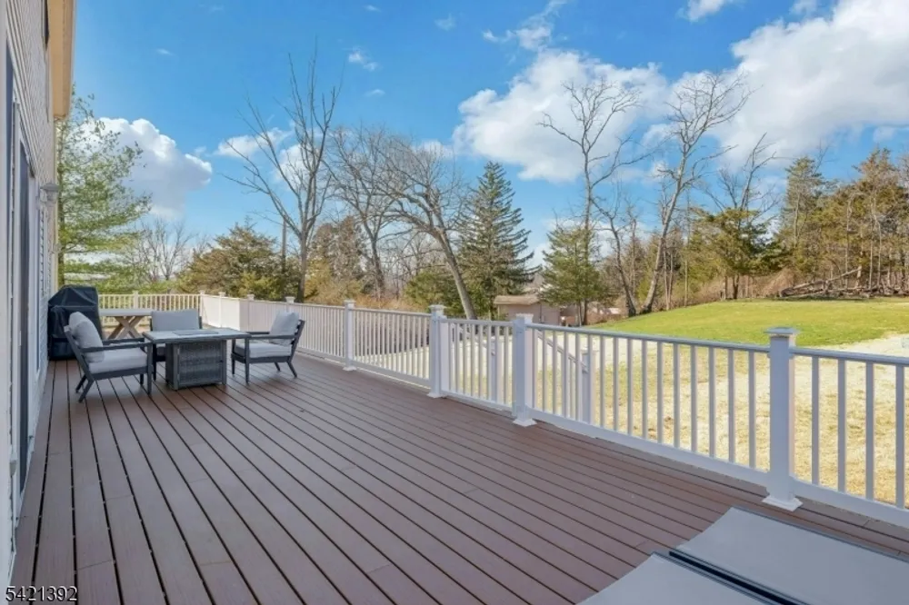 40 Horseneck Rd, Morris, Montville Township, NJ 07045
