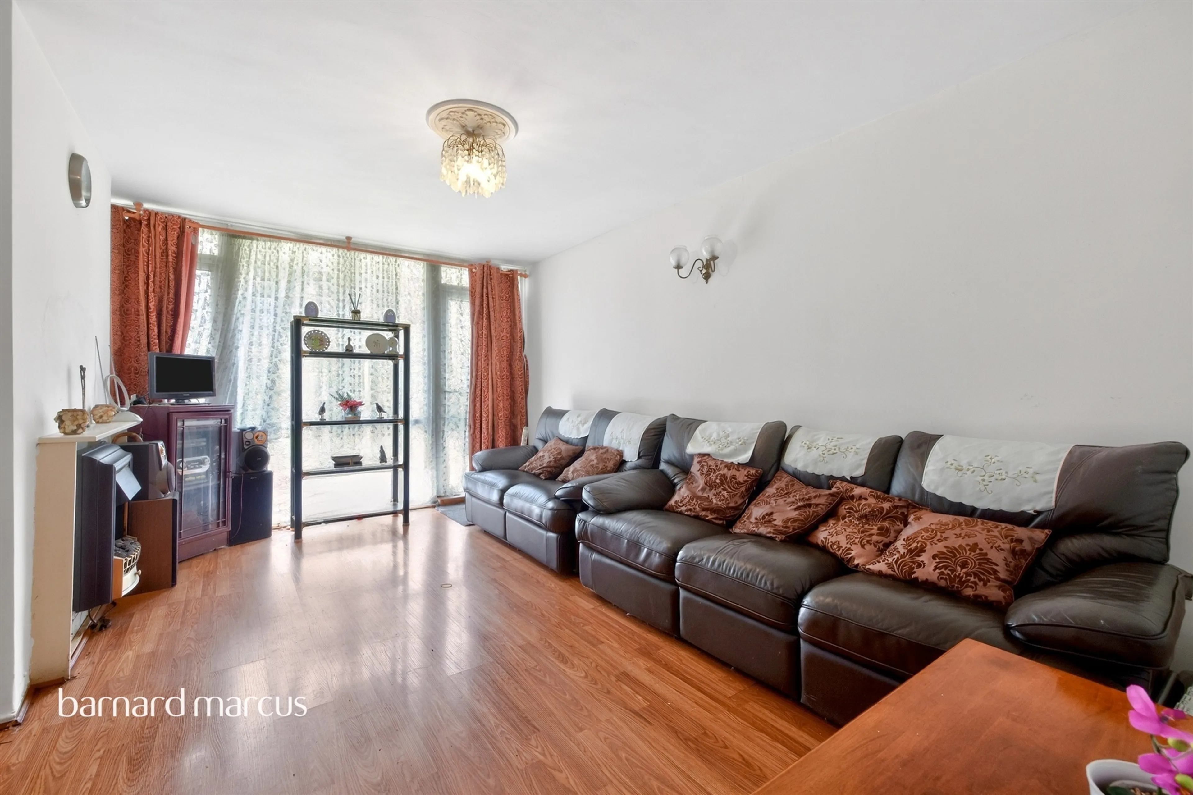 Property at Hillingdon Street, London