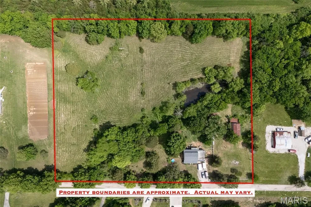 2180 Ebert Ln, Wentzville, MO 63385