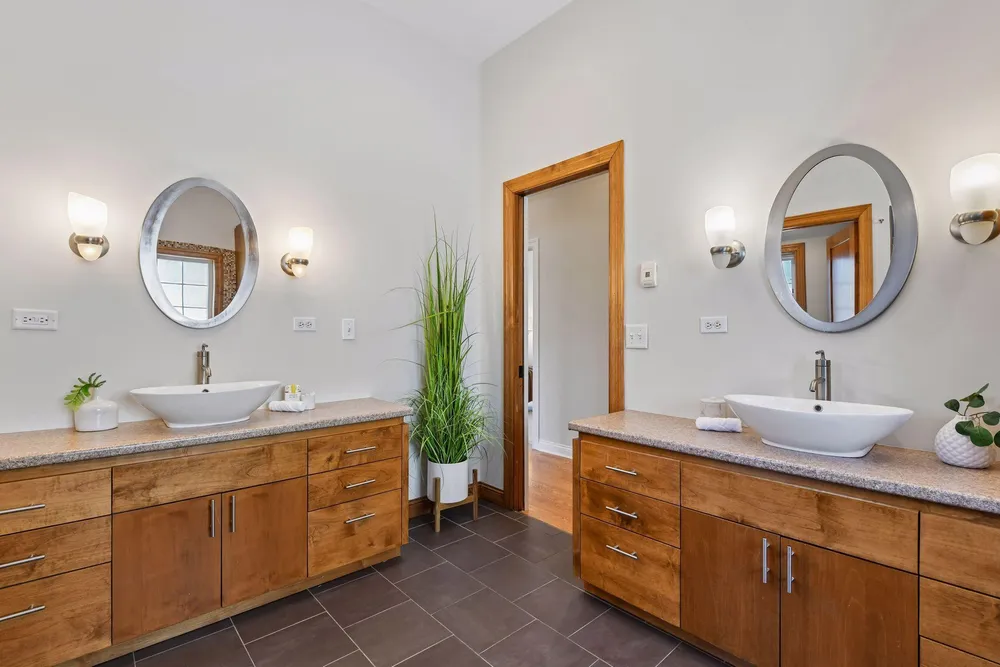 4013 Natchez Ave, Edina, MN 55416