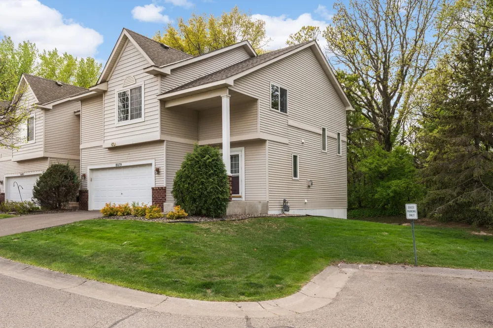 8079 Dana Path, Inver Grove Heights, MN 55076