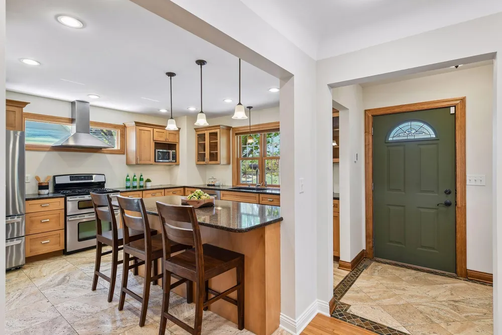 4013 Natchez Ave, Edina, MN 55416