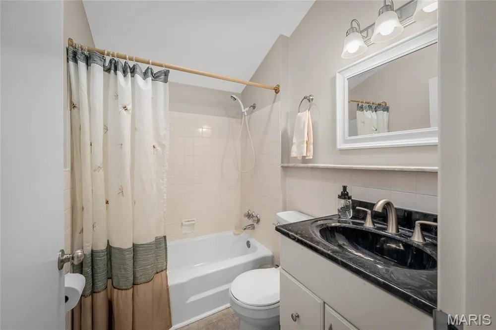 2180 Ebert Ln, Wentzville, MO 63385