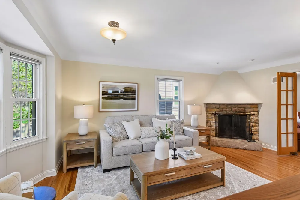 4013 Natchez Ave, Edina, MN 55416