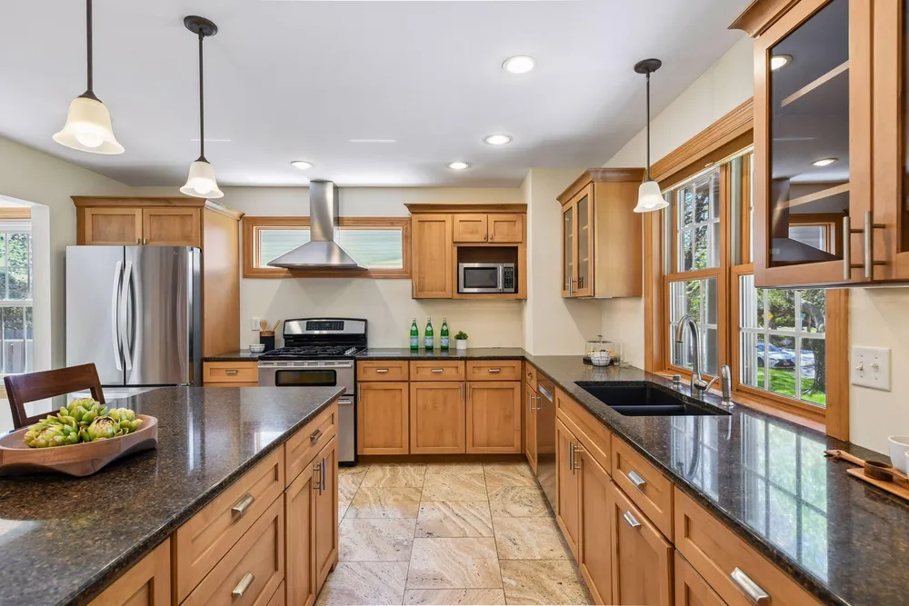 4013 Natchez Ave, Edina, MN 55416