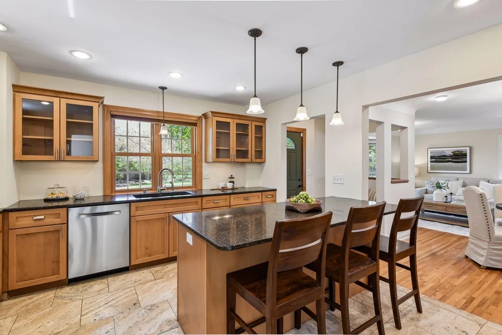 4013 Natchez Ave, Edina, MN 55416