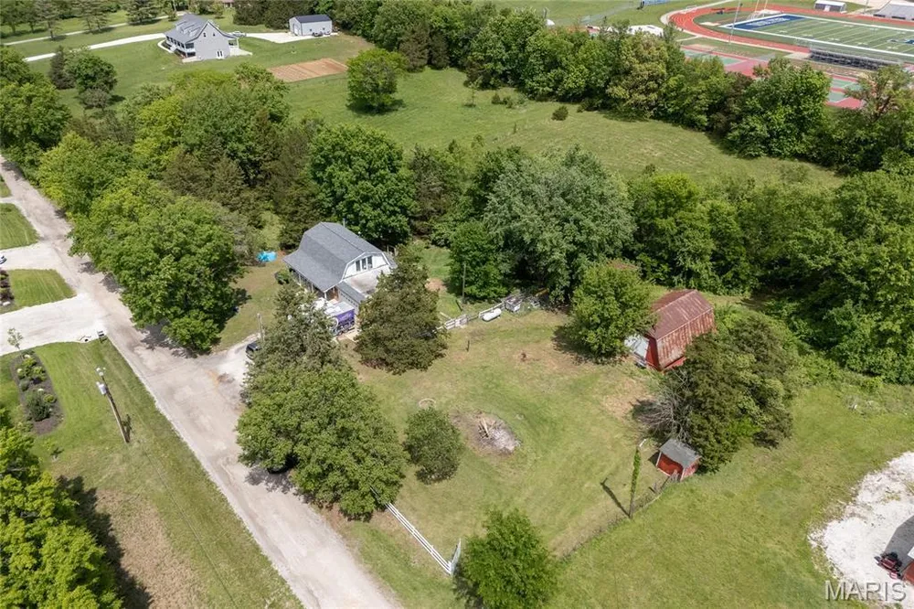 2180 Ebert Ln, Wentzville, MO 63385