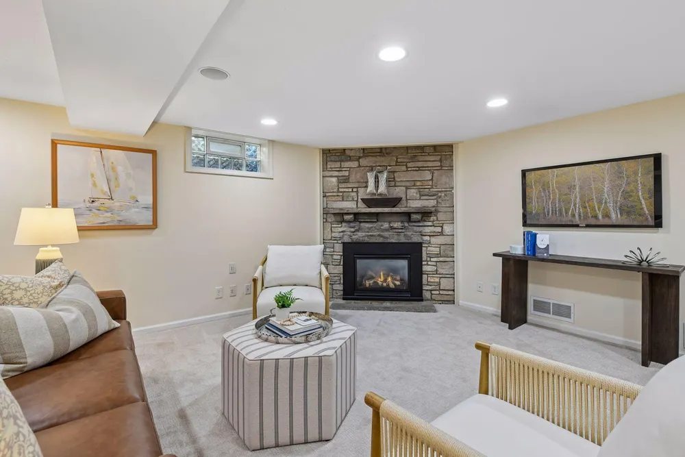 4013 Natchez Ave, Edina, MN 55416
