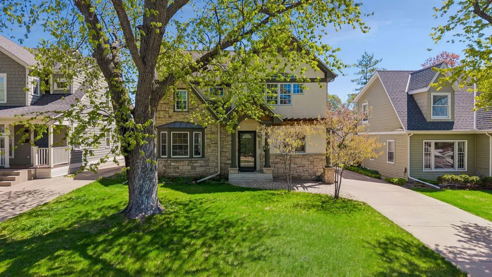 4013 Natchez Ave, Edina, MN 55416