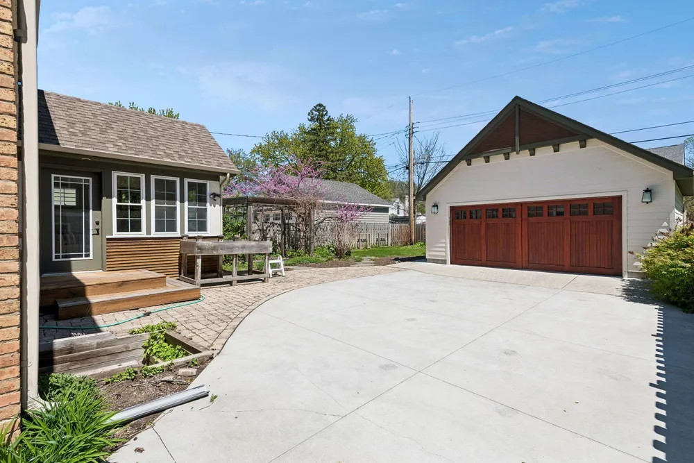 4013 Natchez Ave, Edina, MN 55416
