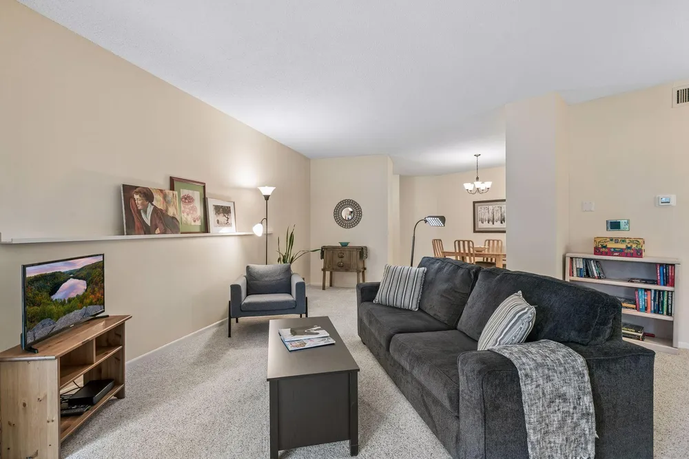 2275 Youngman Ave, Saint Paul, MN 55116