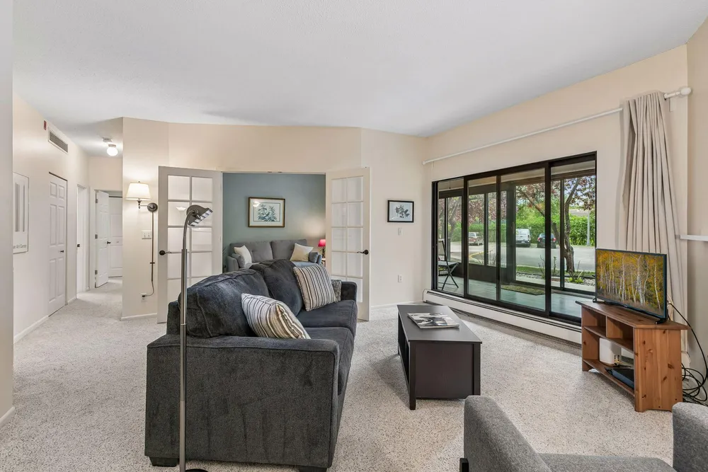 2275 Youngman Ave, Saint Paul, MN 55116