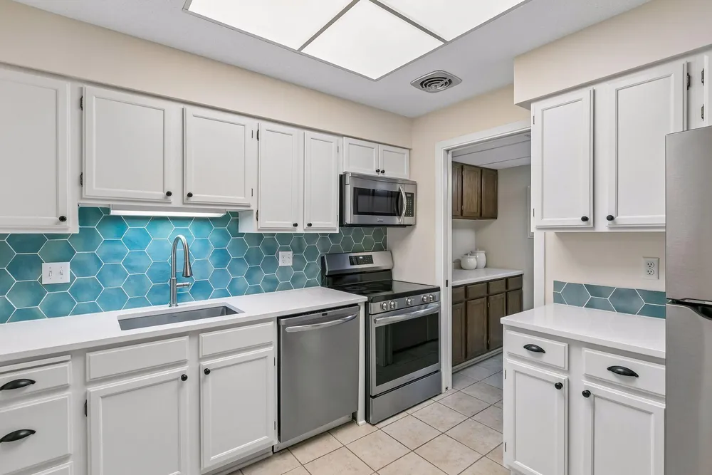 2275 Youngman Ave, Saint Paul, MN 55116