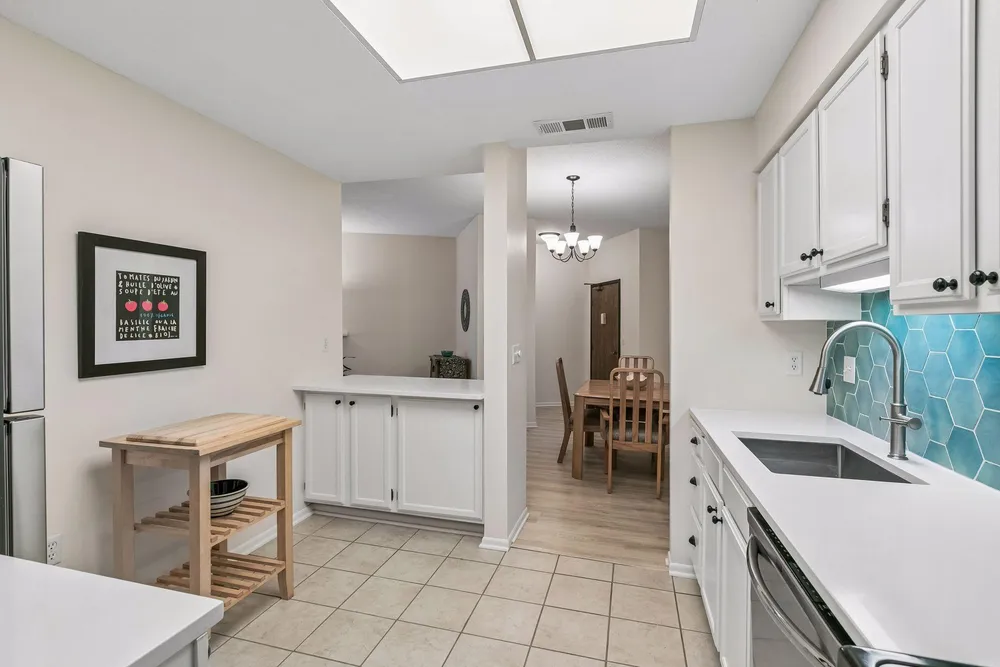 2275 Youngman Ave, Saint Paul, MN 55116