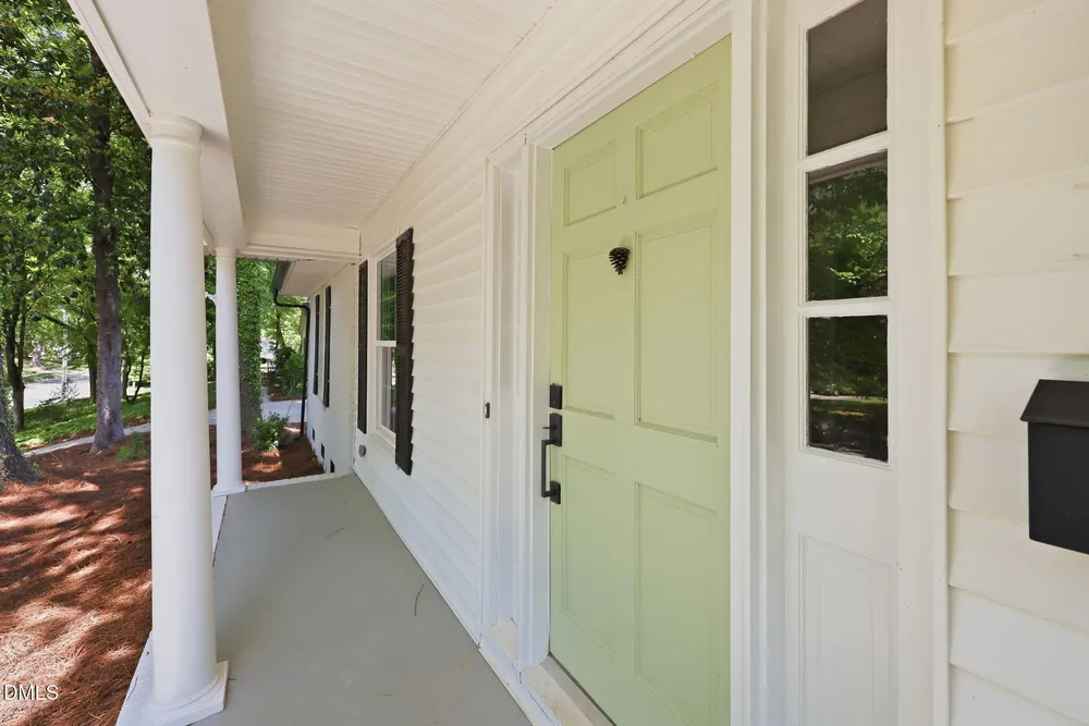 5940 Wintergreen Dr, Raleigh, NC 27609