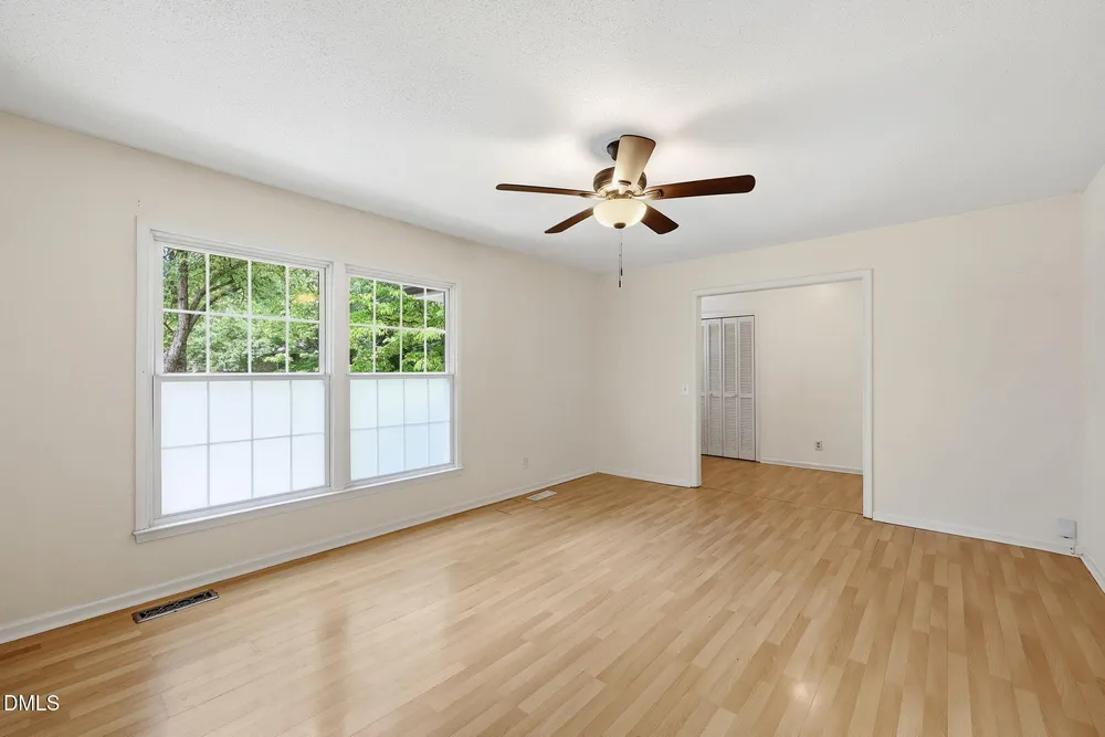 5940 Wintergreen Dr, Raleigh, NC 27609