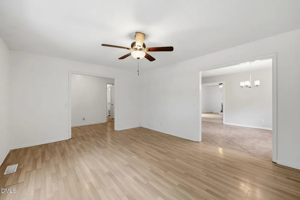 5940 Wintergreen Dr, Raleigh, NC 27609