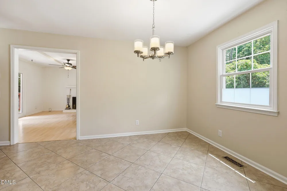 5940 Wintergreen Dr, Raleigh, NC 27609